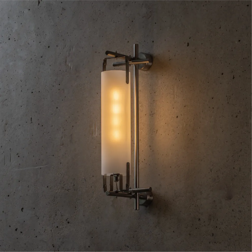 Arlo Opal Acrylic Wall Sconce3.webp