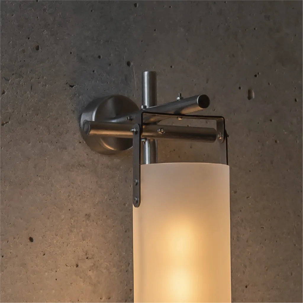 Arlo Opal Acrylic Wall Sconce4.webp